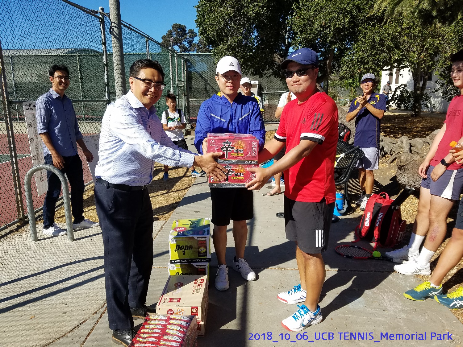 resized_2018_10_06_UCB Tennis at Memorial Park_152235.jpg